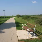 Ana A2 , 40 M2 * Novigrad Istria